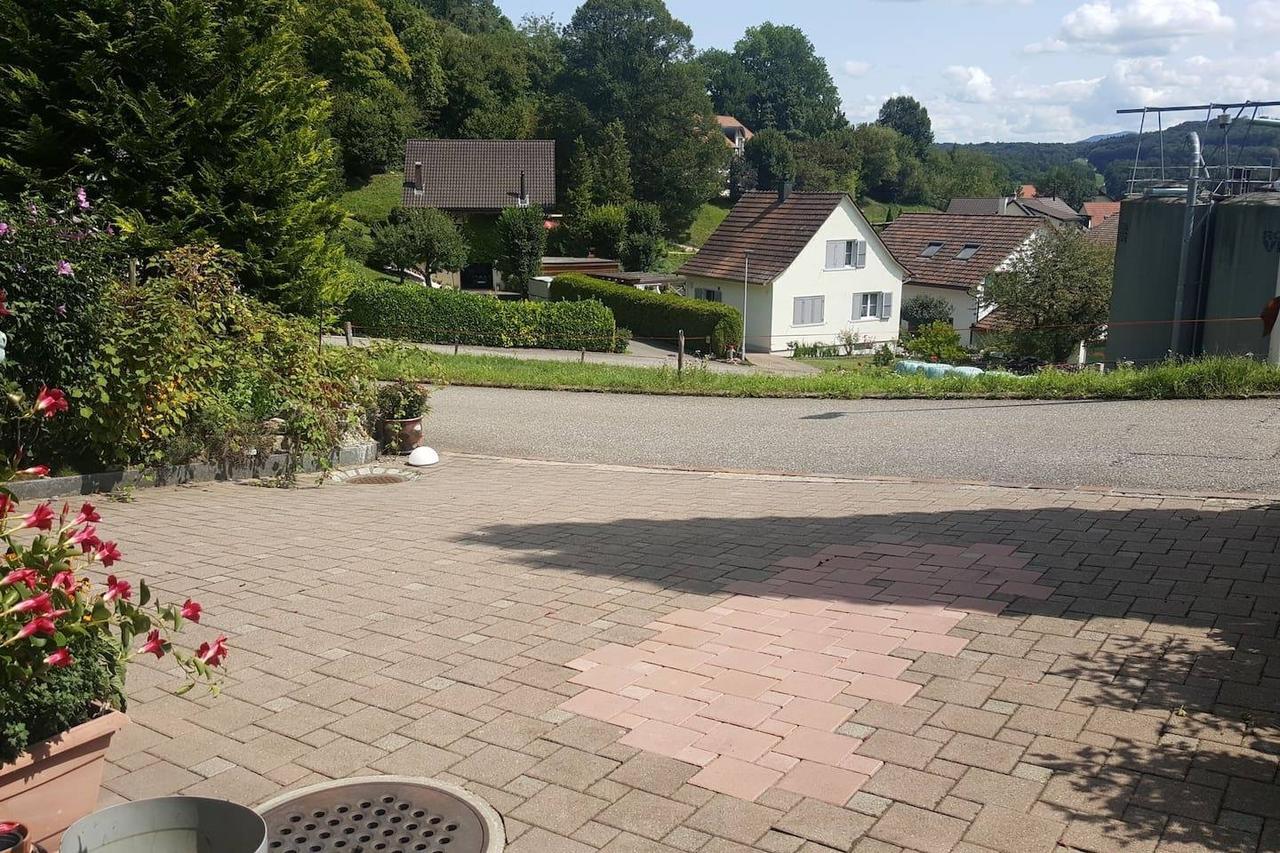 Mona'S Sleep & Go Bed and Breakfast Buren  Eksteriør billede
