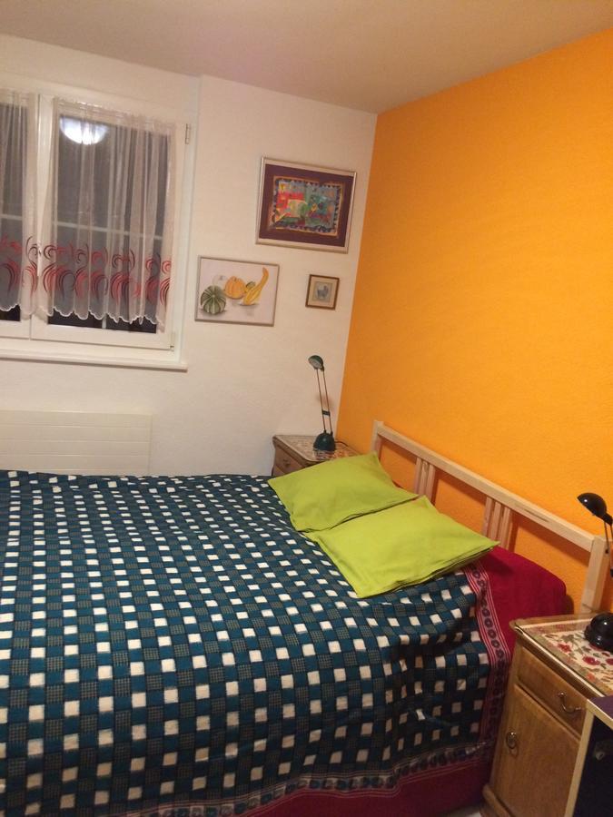 Mona'S Sleep & Go Bed and Breakfast Buren  Eksteriør billede