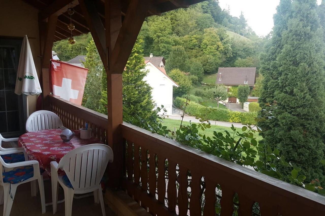 Mona'S Sleep & Go Bed and Breakfast Buren  Eksteriør billede